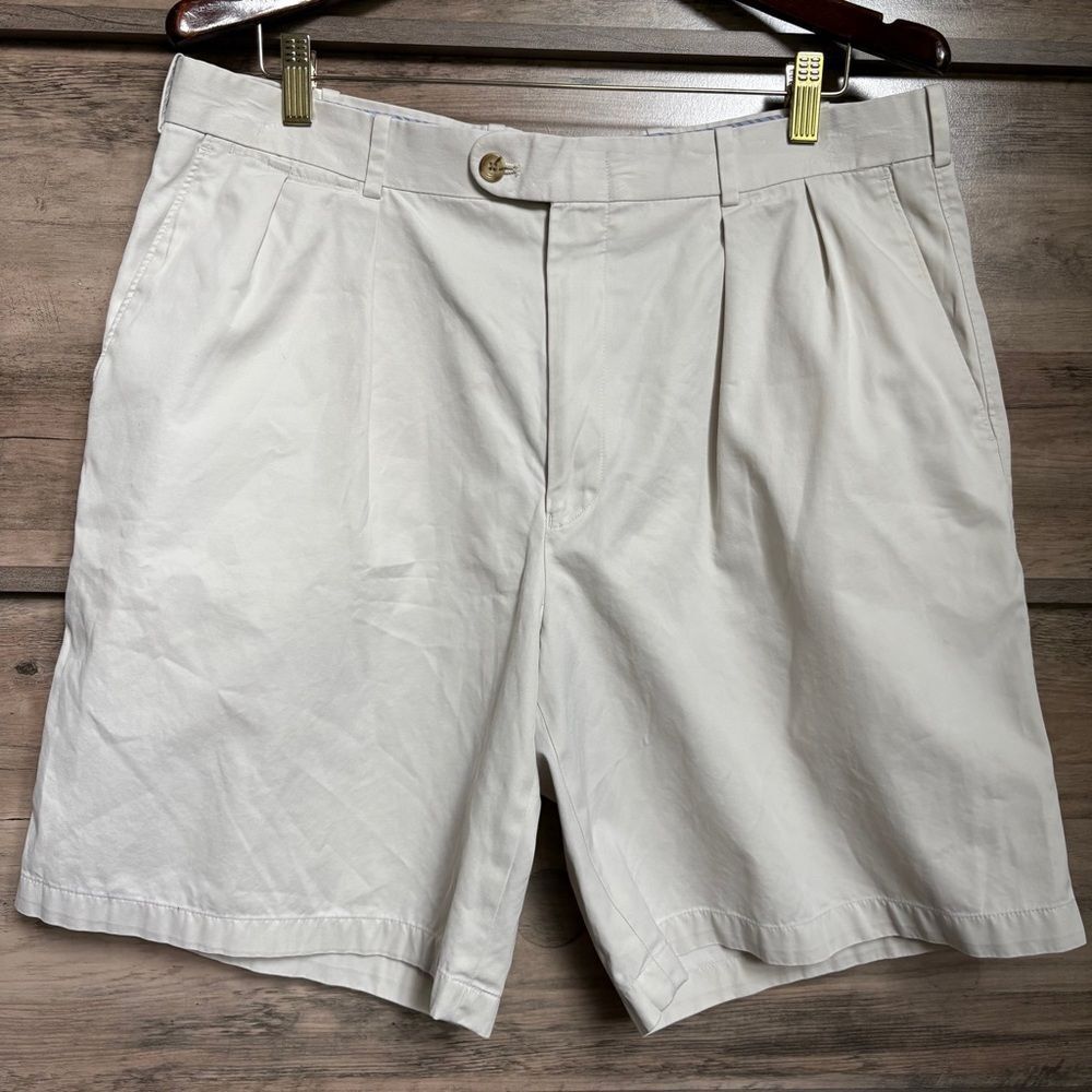 Peter Millar 36 Light Tan Khaki Pleated Front Shorts Sporty Boardwalk Preppy